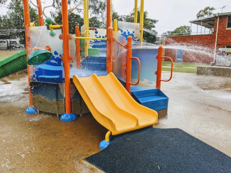 Lambton Pool Cool Off, Swim & Play Newy with Kids